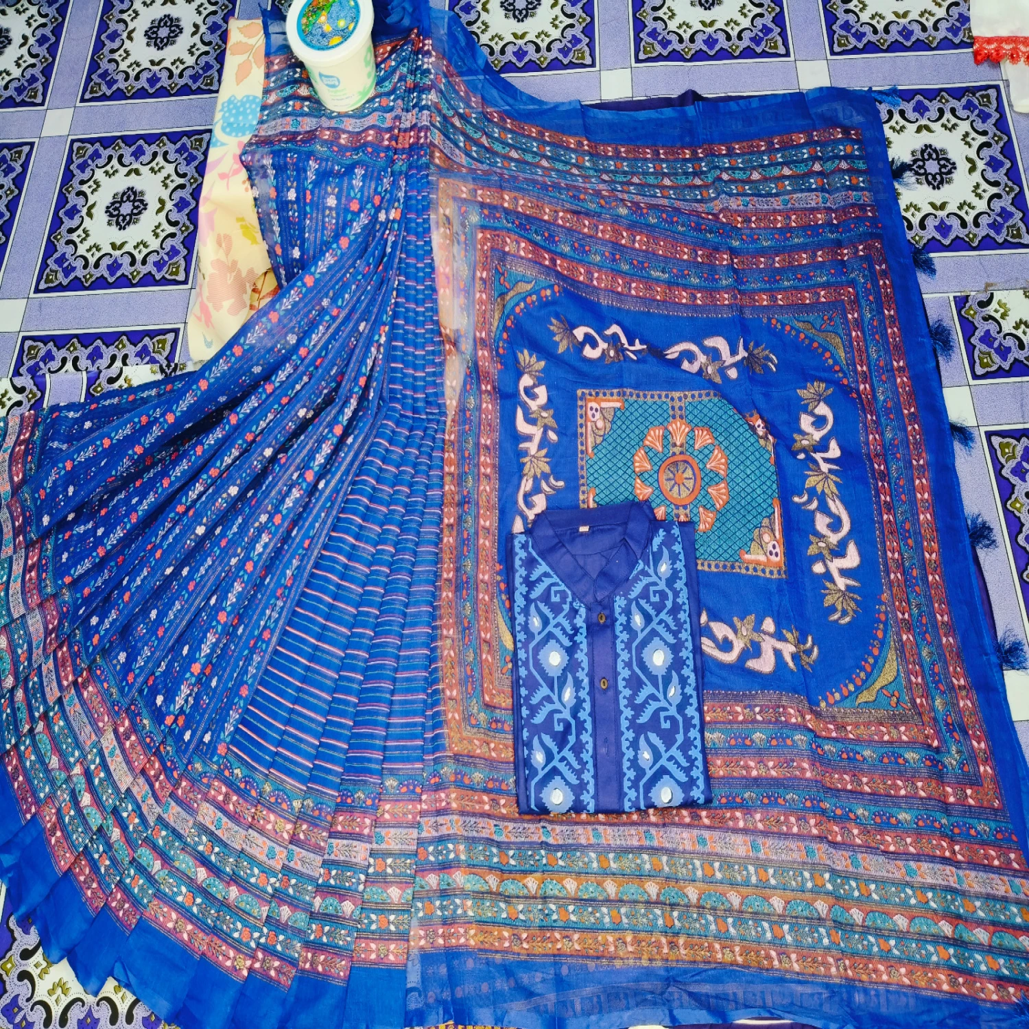 কাপল ড্রেস কালেকশনে