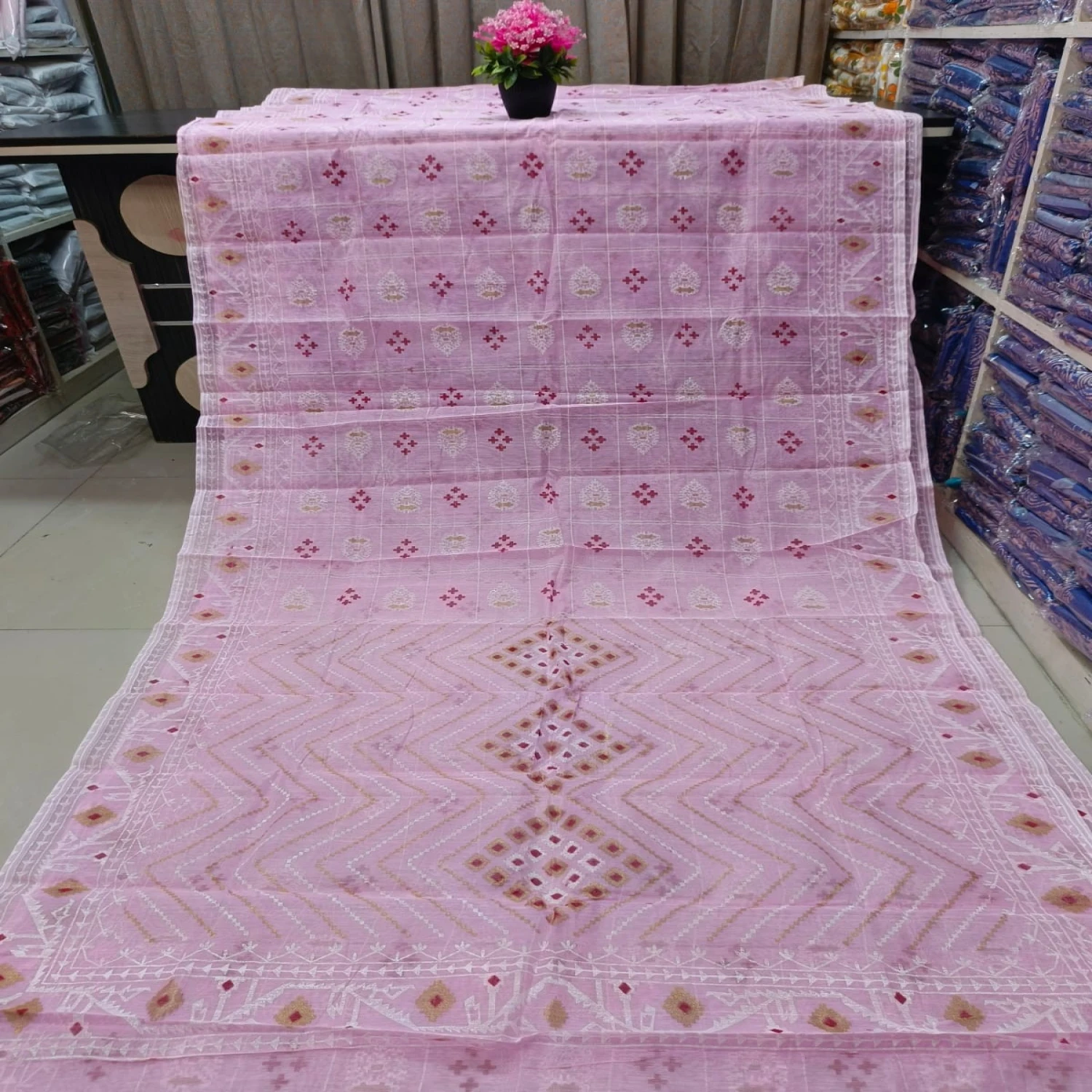 প্রিমিয়াম হাফ সিল্ক শাড়ি